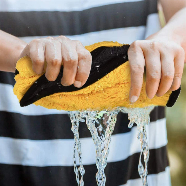 Microfiber Car Cleaning Towels 6pcs Set for Car, Glass & Interior - Carmodza.com