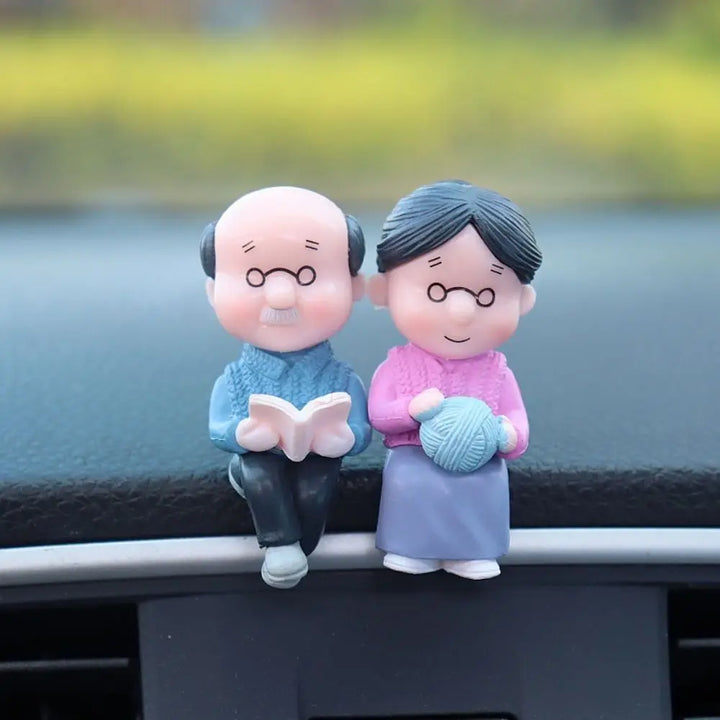 Home Decor Car Ornaments Creative Cartoon Couples Resin Kiss Figure - Carmodza.com
