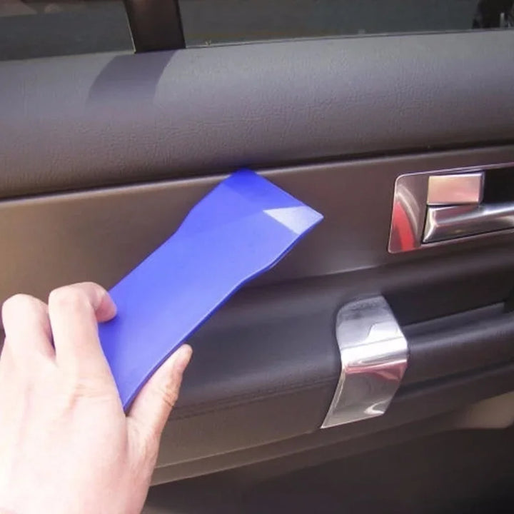 Car Trim Removal Tool Kit | 7-Piece Set for Interior Panels - Carmodza.com